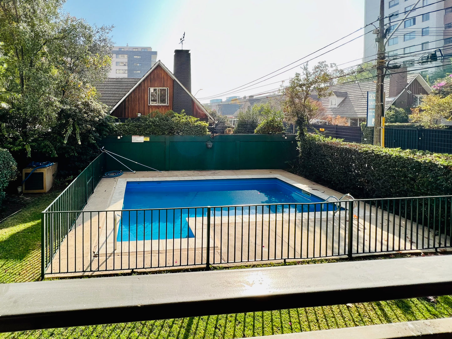 Las Condes | Los Oleandros, Departamento en sector Cristóbal Colón, Las Condes (arriendo)