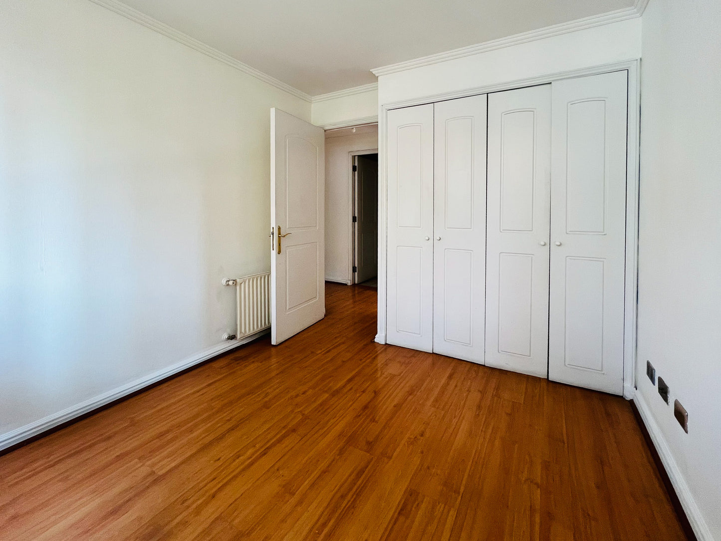 Las Condes | Los Oleandros, Departamento en sector Cristóbal Colón, Las Condes (arriendo)